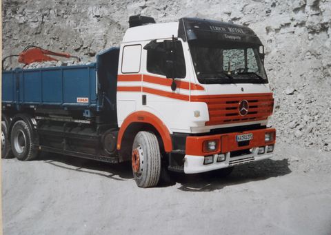 Mitte 1990 - Wechsel-LKW für Kipper und Container im Steinbruch Vellberg (Äulesberg)